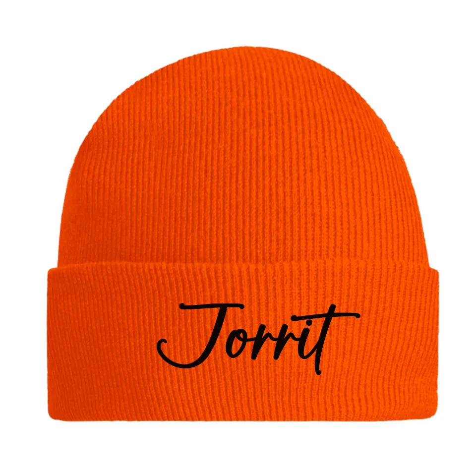 Gepersonaliseerde_geborduurde_beanie_oranje[1]