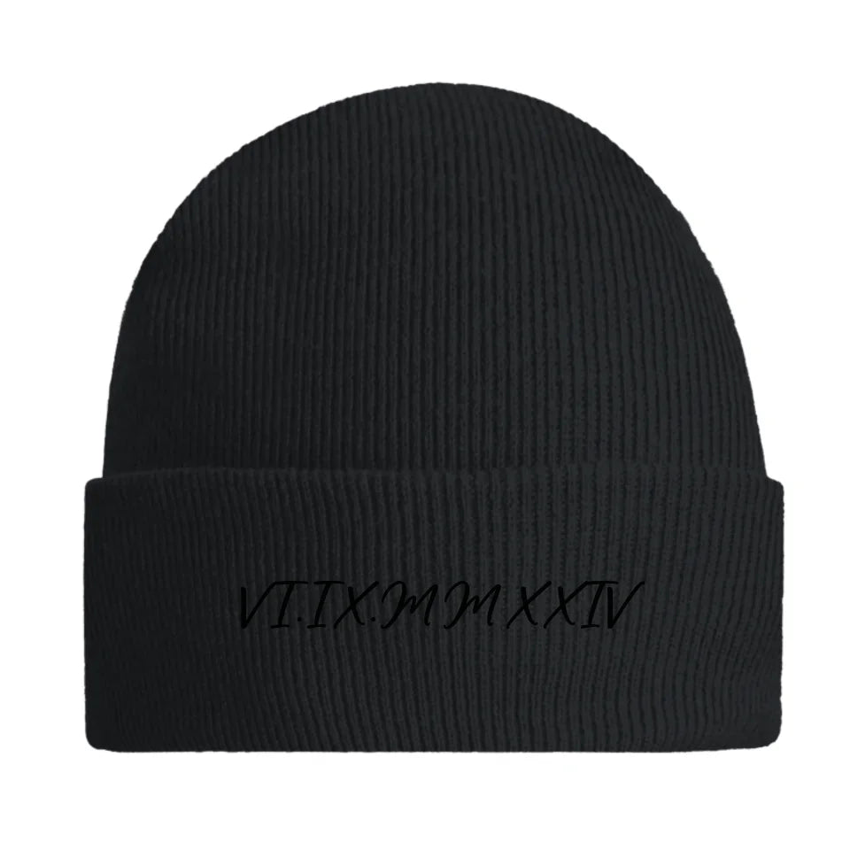 Gepersonaliseerde_geborduurde_beanie_zwart[1]