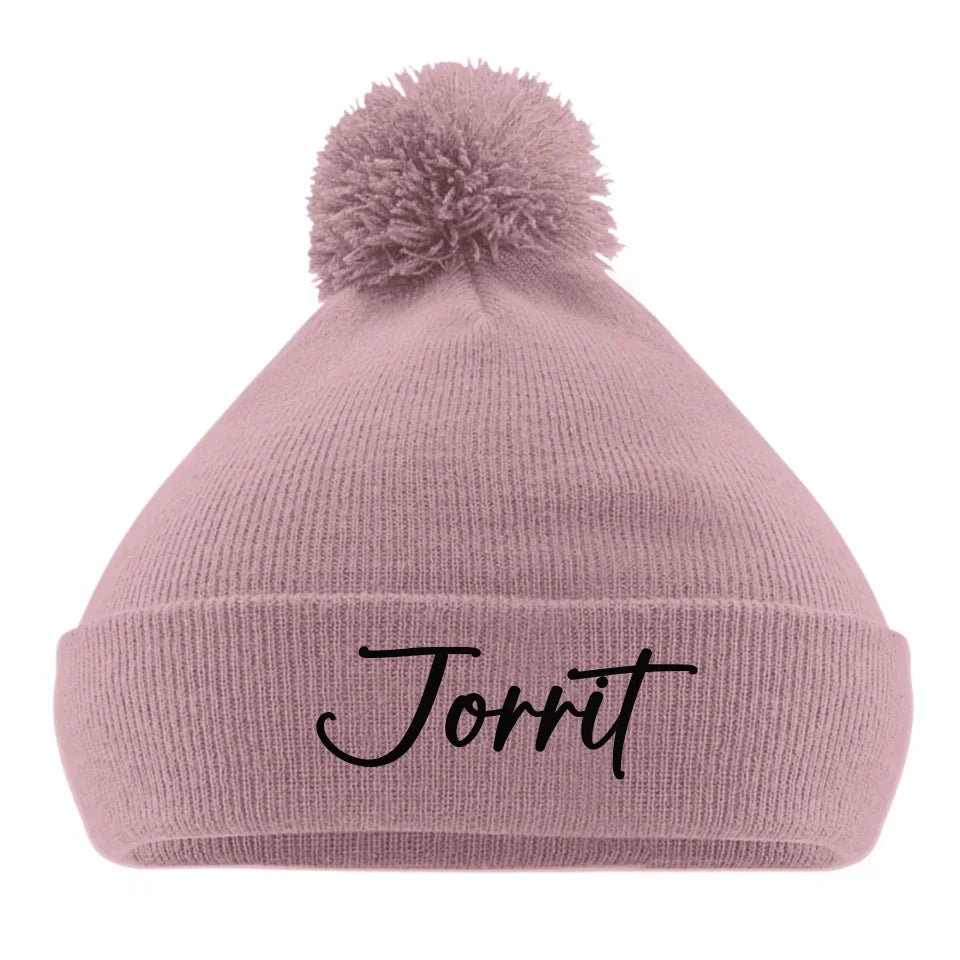 Gepersonaliseerde_geborduurde_pom_pom_beanie_roze[1]