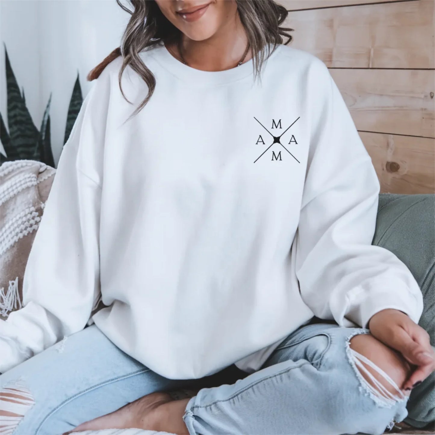 Gepersonaliseerde geborduurde Moederdag sweater met initialen